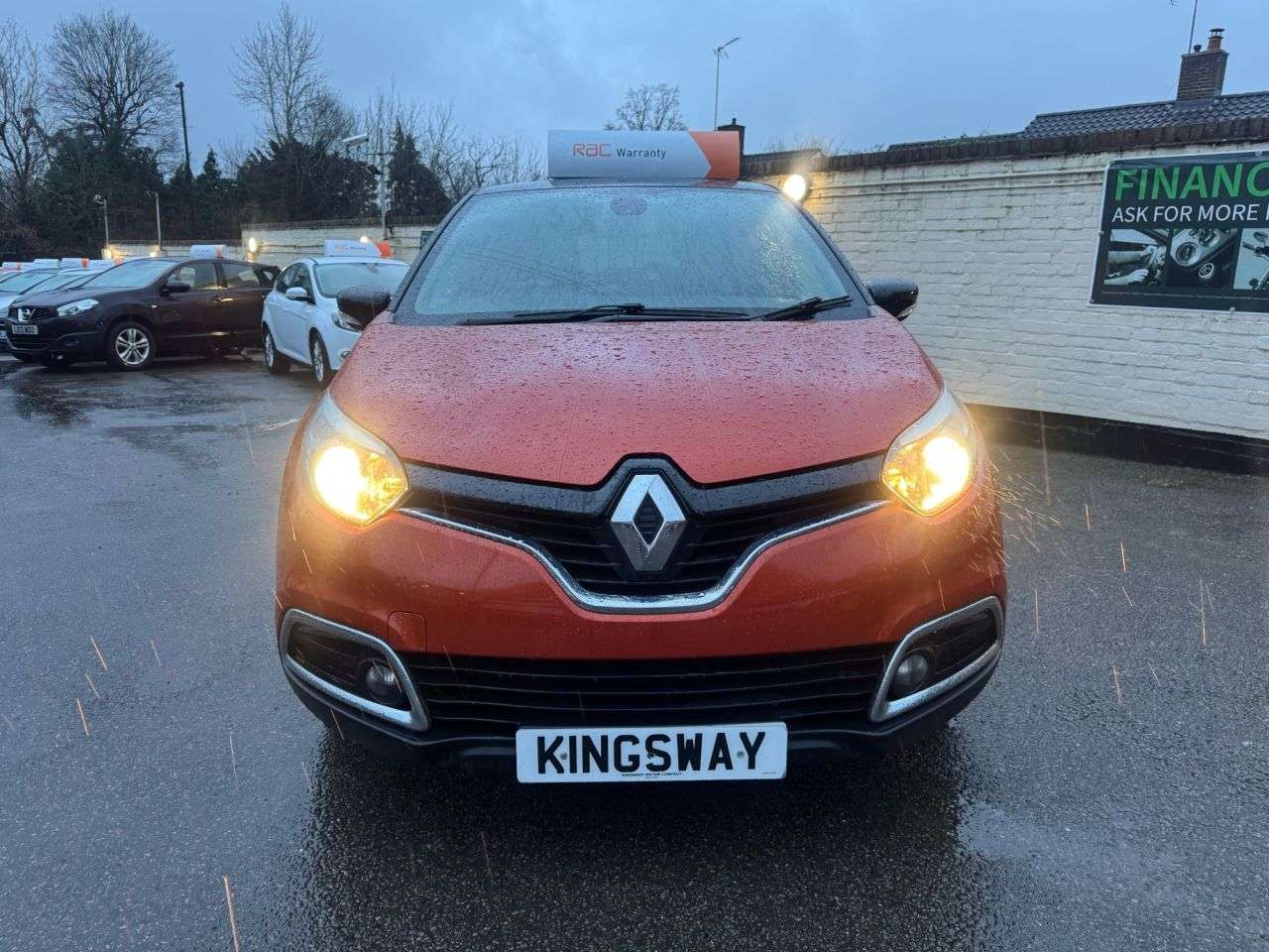 A 2015 RENAULT CAPTUR 1.5 dCi ENERGY Dynamique S MediaNav SUV 5dr Diesel Manual Euro 5 (s/s) (90 A 2015 RENAULT CAPTUR 1.5 dCi ENERGY Dynamique S MediaNav SUV 5dr Diesel Manual Euro 5 (s/s) (90