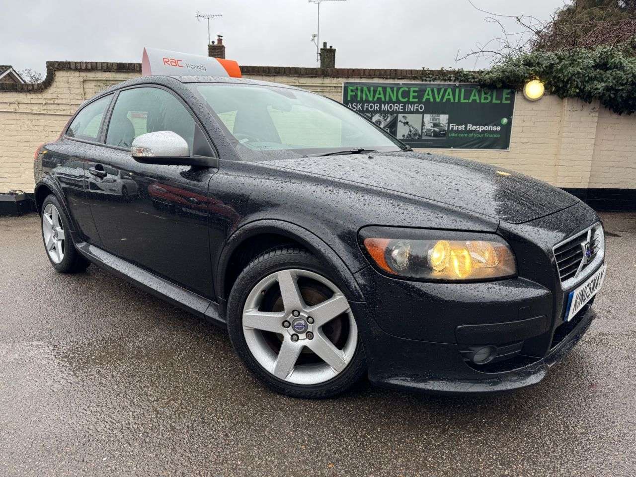 A 2009 VOLVO C30 1.6 R-Design Coupe 2dr Petrol Manual (167 g/km, 99 bhp) WE WANT YOUR PART E A 2009 VOLVO C30 1.6 R-Design Coupe 2dr Petrol Manual (167 g/km, 99 bhp) WE WANT YOUR PART E