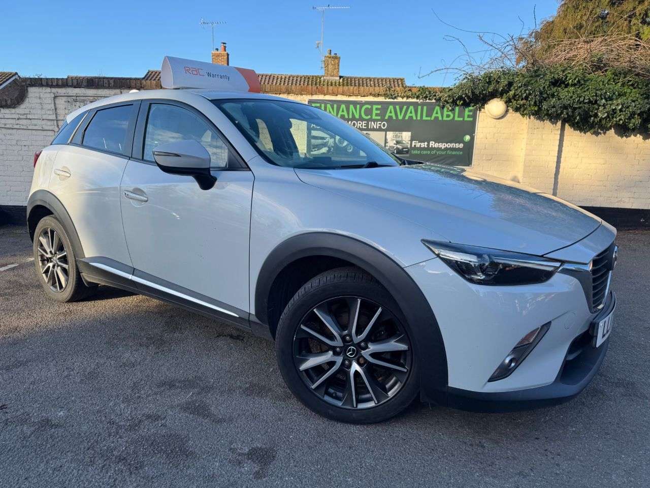 A 2017 MAZDA CX-3 1.5 SKYACTIV-D Sport Nav SUV 5dr Diesel Manual Euro 6 (s/s) (105 ps) WE WAN A 2017 MAZDA CX-3 1.5 SKYACTIV-D Sport Nav SUV 5dr Diesel Manual Euro 6 (s/s) (105 ps) WE WAN