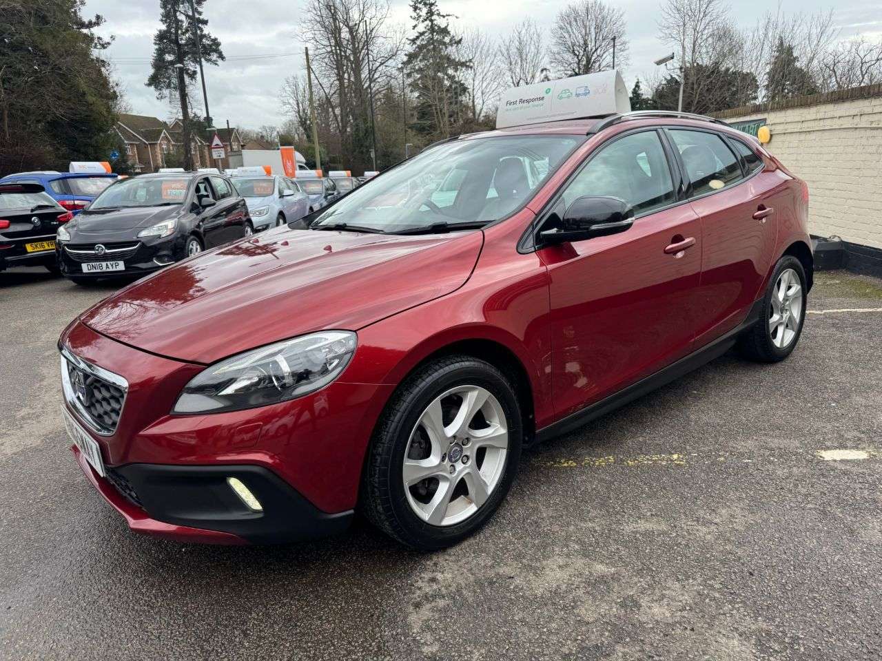 2014 VOLVO V40 CROSS COUNTRY 2014 VOLVO V40 CROSS COUNTRY