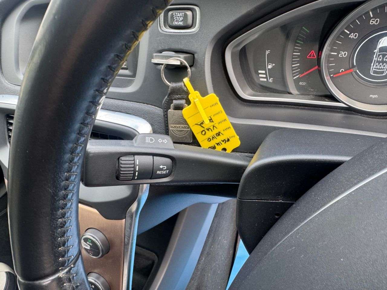 2014 VOLVO V40 CROSS COUNTRY 2014 VOLVO V40 CROSS COUNTRY