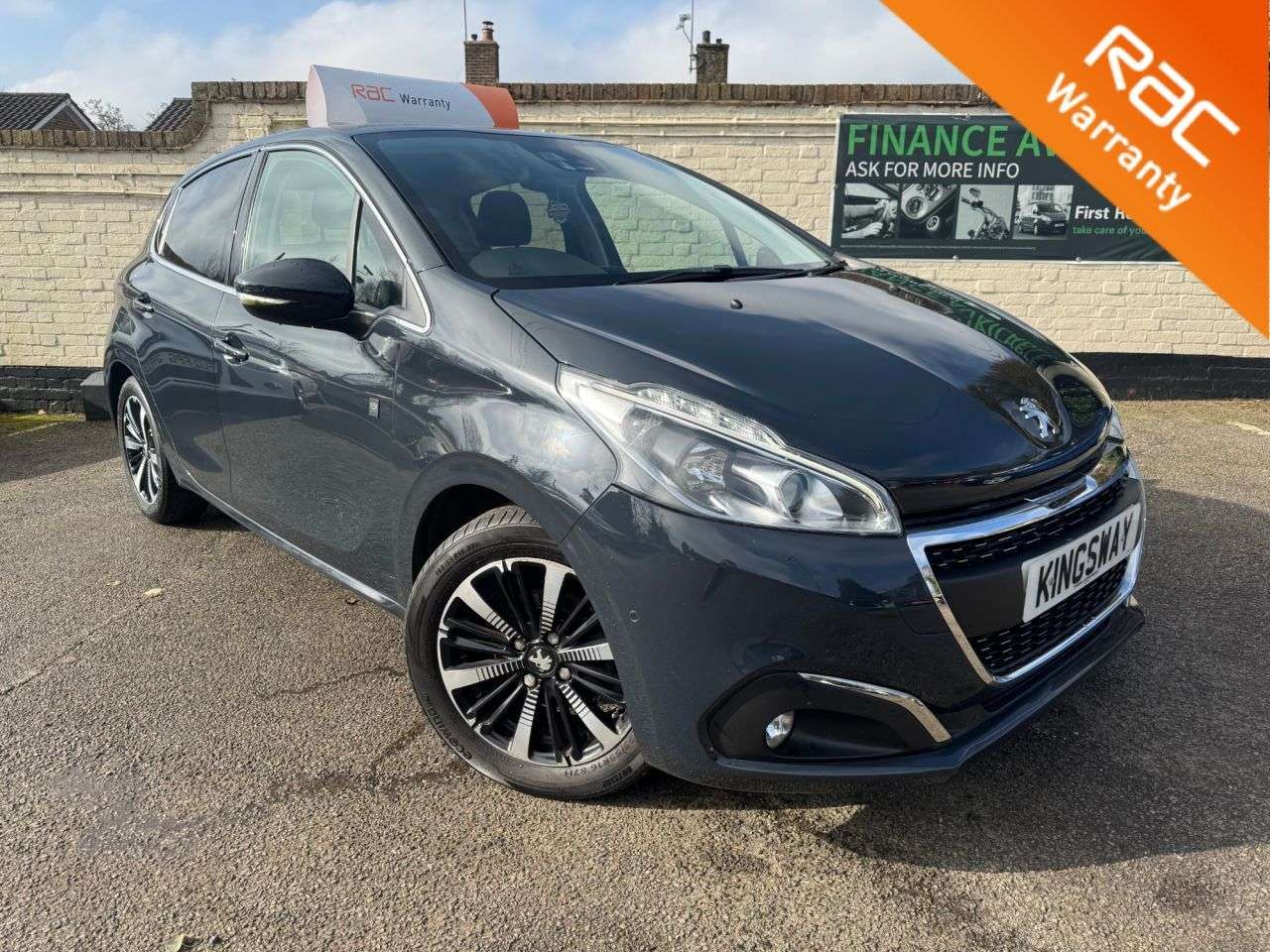 A 2019 PEUGEOT 208 1.2 PureTech Tech Edition Hatchback 5dr Petrol Manual Euro 6 (s/s) (82 ps) A 2019 PEUGEOT 208 1.2 PureTech Tech Edition Hatchback 5dr Petrol Manual Euro 6 (s/s) (82 ps)