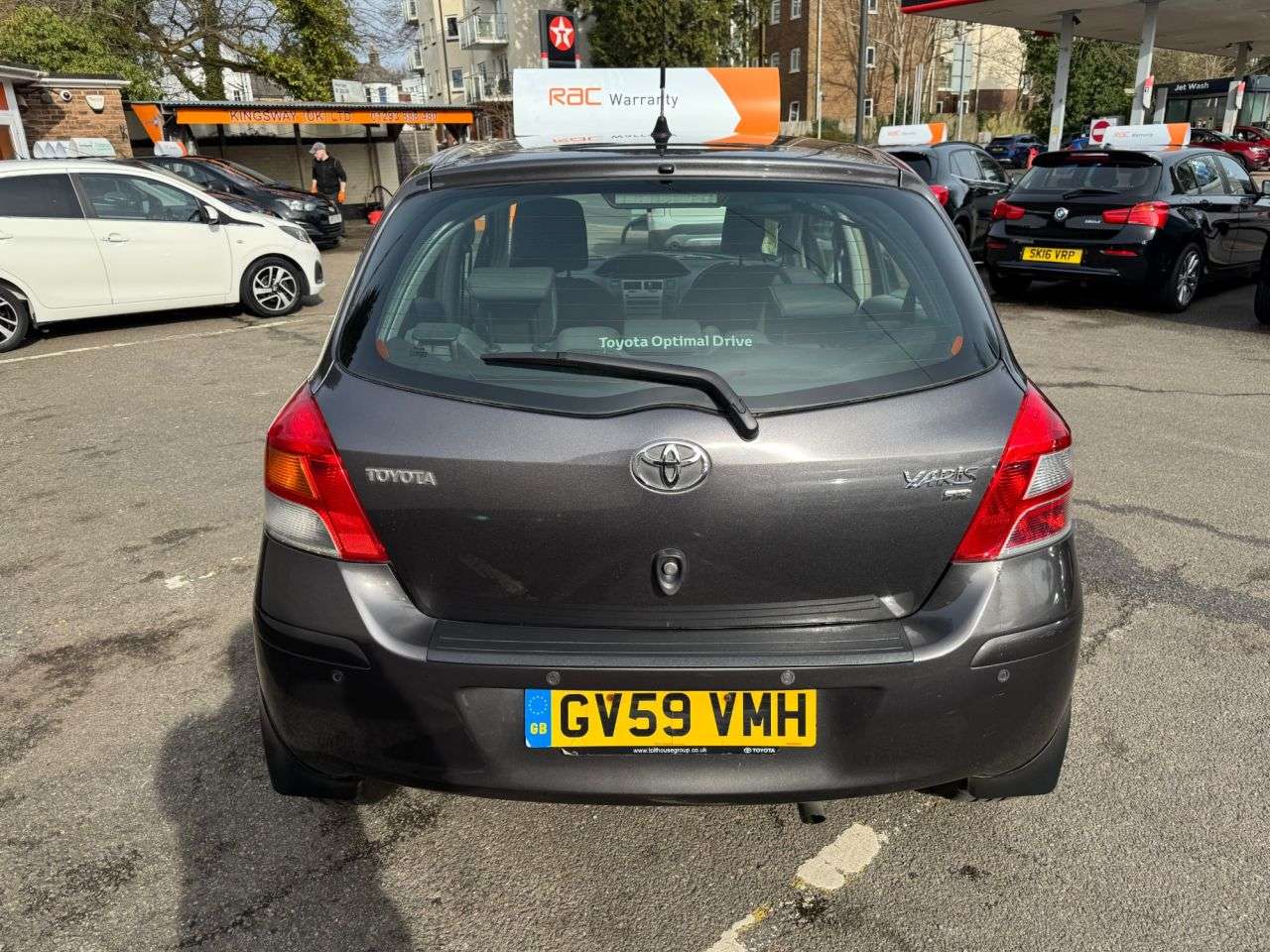 2010 TOYOTA YARIS 2010 TOYOTA YARIS