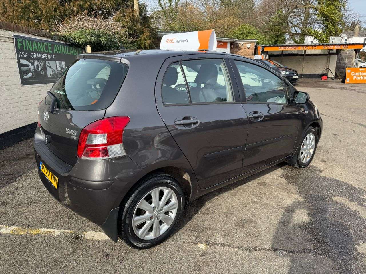 2010 TOYOTA YARIS 2010 TOYOTA YARIS