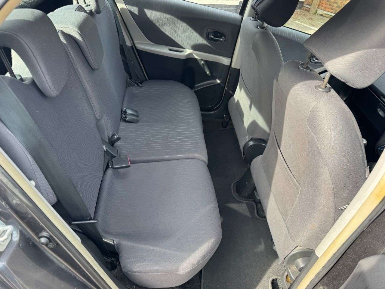 2010 TOYOTA YARIS 2010 TOYOTA YARIS