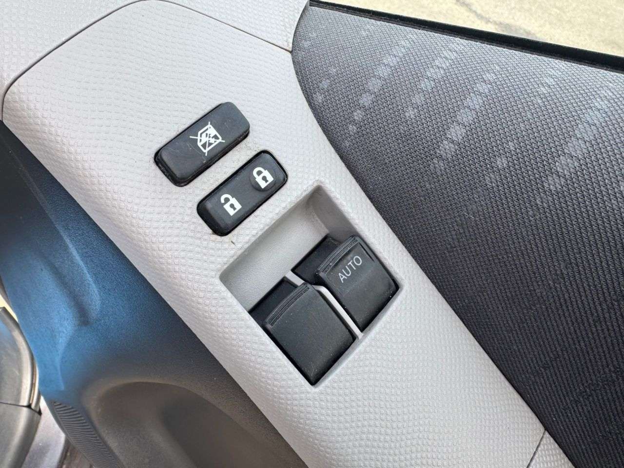 2010 TOYOTA YARIS 2010 TOYOTA YARIS