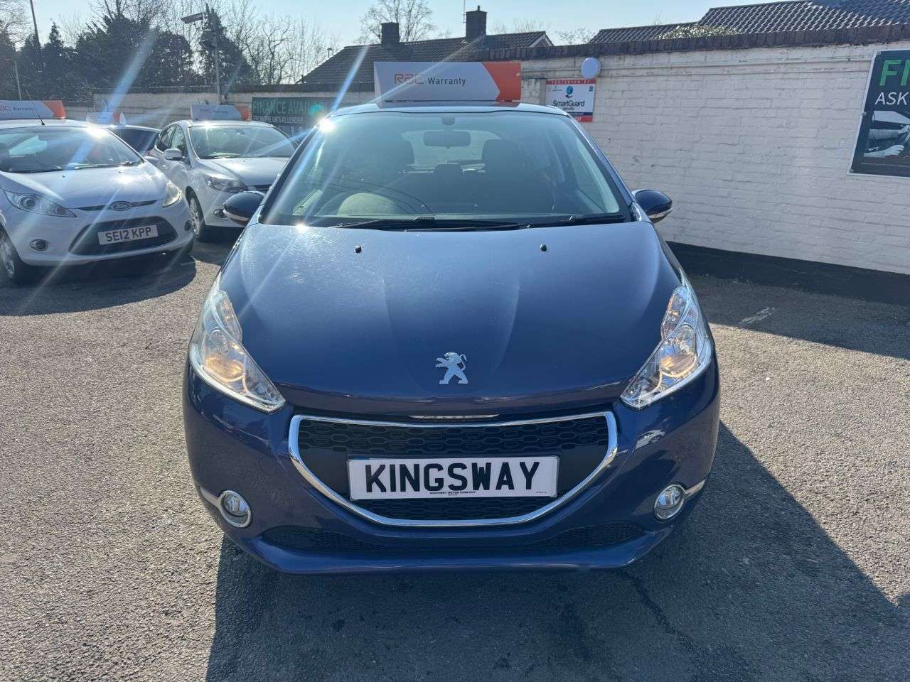 A 2013 PEUGEOT 208 1.0 VTi Active Hatchback 3dr Petrol Manual Euro 5 (68 ps) A 2013 PEUGEOT 208 1.0 VTi Active Hatchback 3dr Petrol Manual Euro 5 (68 ps)