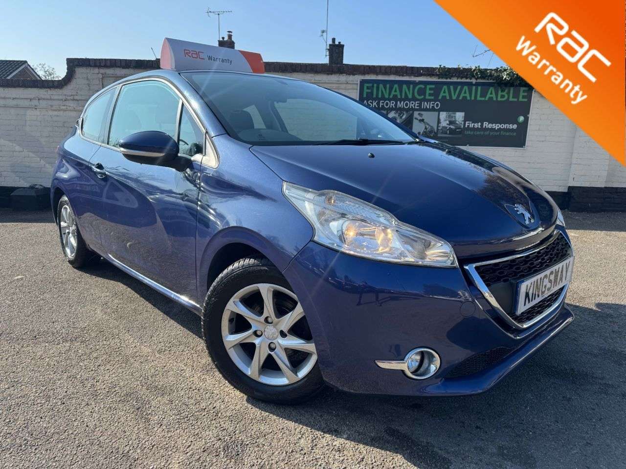 A 2013 PEUGEOT 208 1.0 VTi Active Hatchback 3dr Petrol Manual Euro 5 (68 ps) A 2013 PEUGEOT 208 1.0 VTi Active Hatchback 3dr Petrol Manual Euro 5 (68 ps)