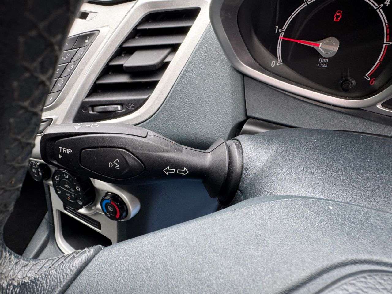 2012 FORD FIESTA 2012 FORD FIESTA