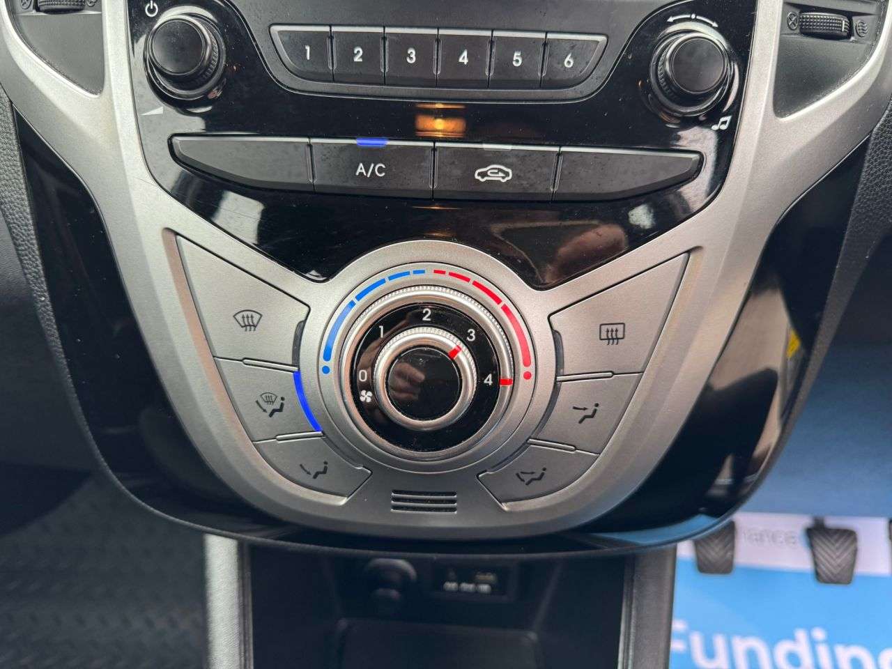 2015 HYUNDAI IX20 2015 HYUNDAI IX20