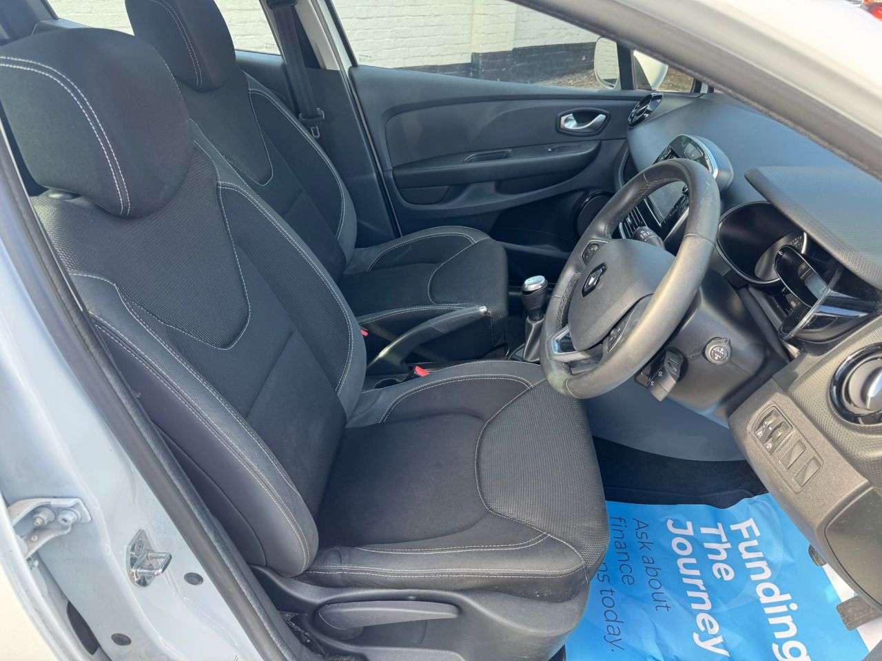 2018 RENAULT CLIO 2018 RENAULT CLIO