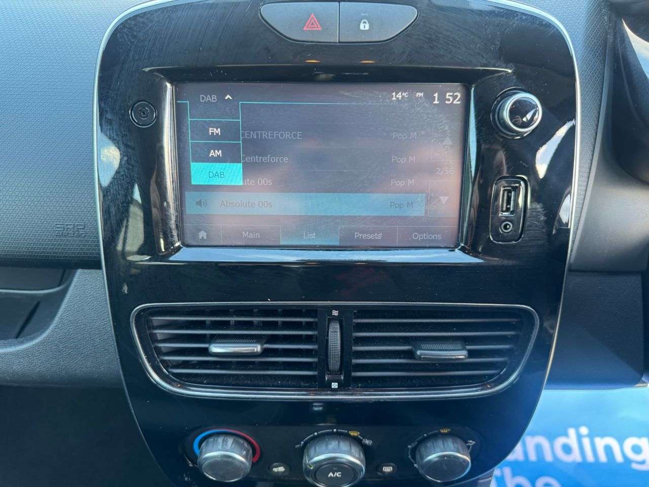 2018 RENAULT CLIO 2018 RENAULT CLIO