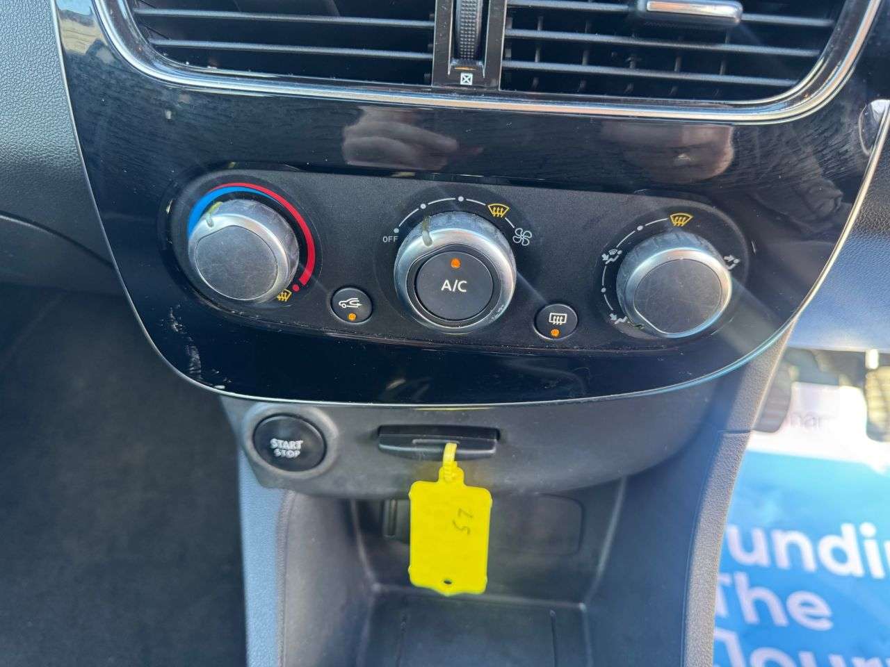 2018 RENAULT CLIO 2018 RENAULT CLIO