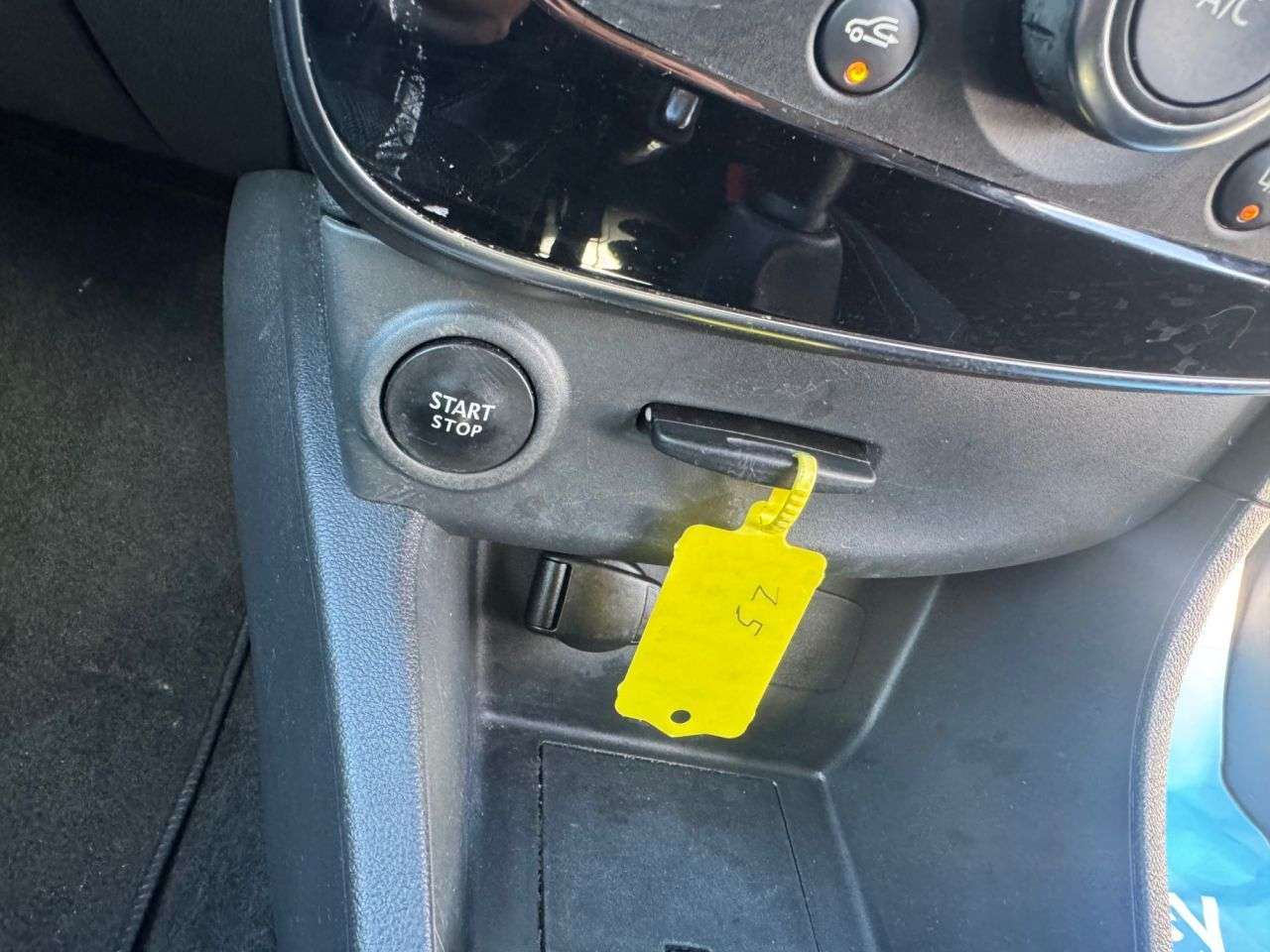 2018 RENAULT CLIO 2018 RENAULT CLIO