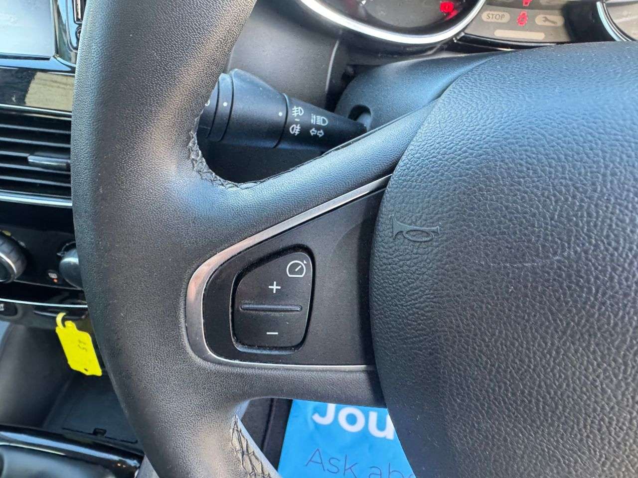 2018 RENAULT CLIO 2018 RENAULT CLIO