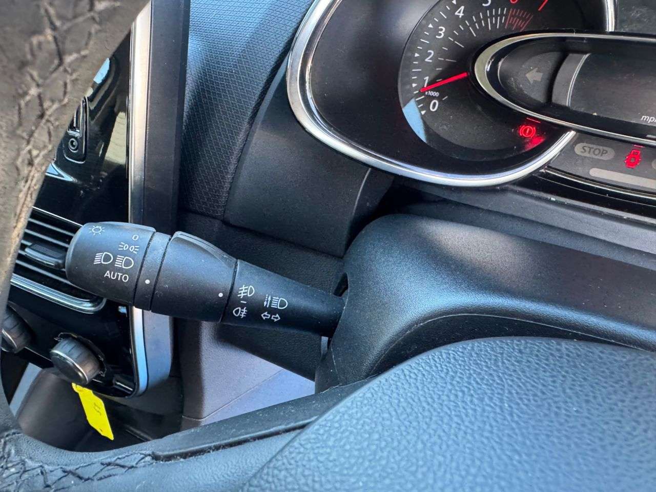 2018 RENAULT CLIO 2018 RENAULT CLIO