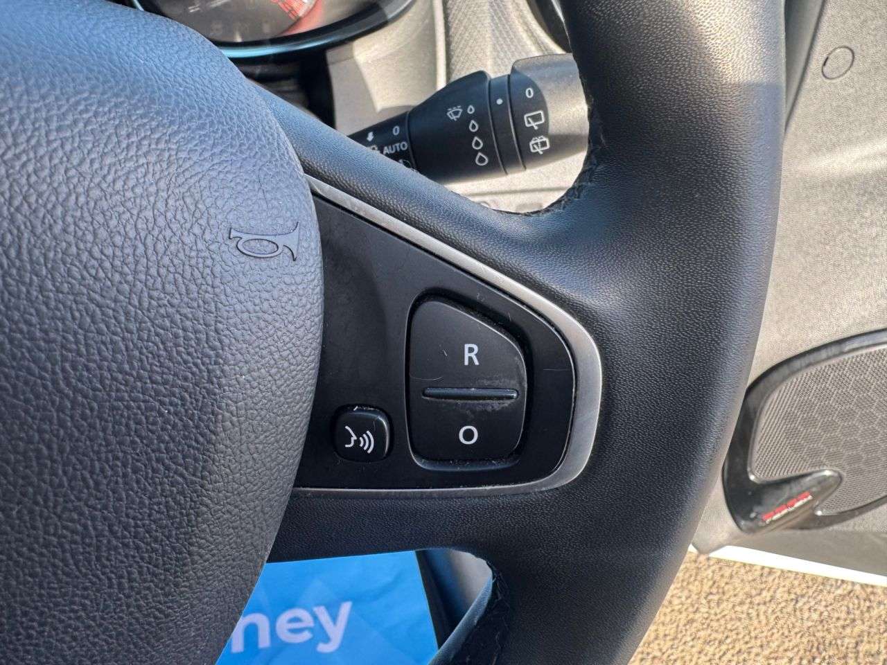 2018 RENAULT CLIO 2018 RENAULT CLIO