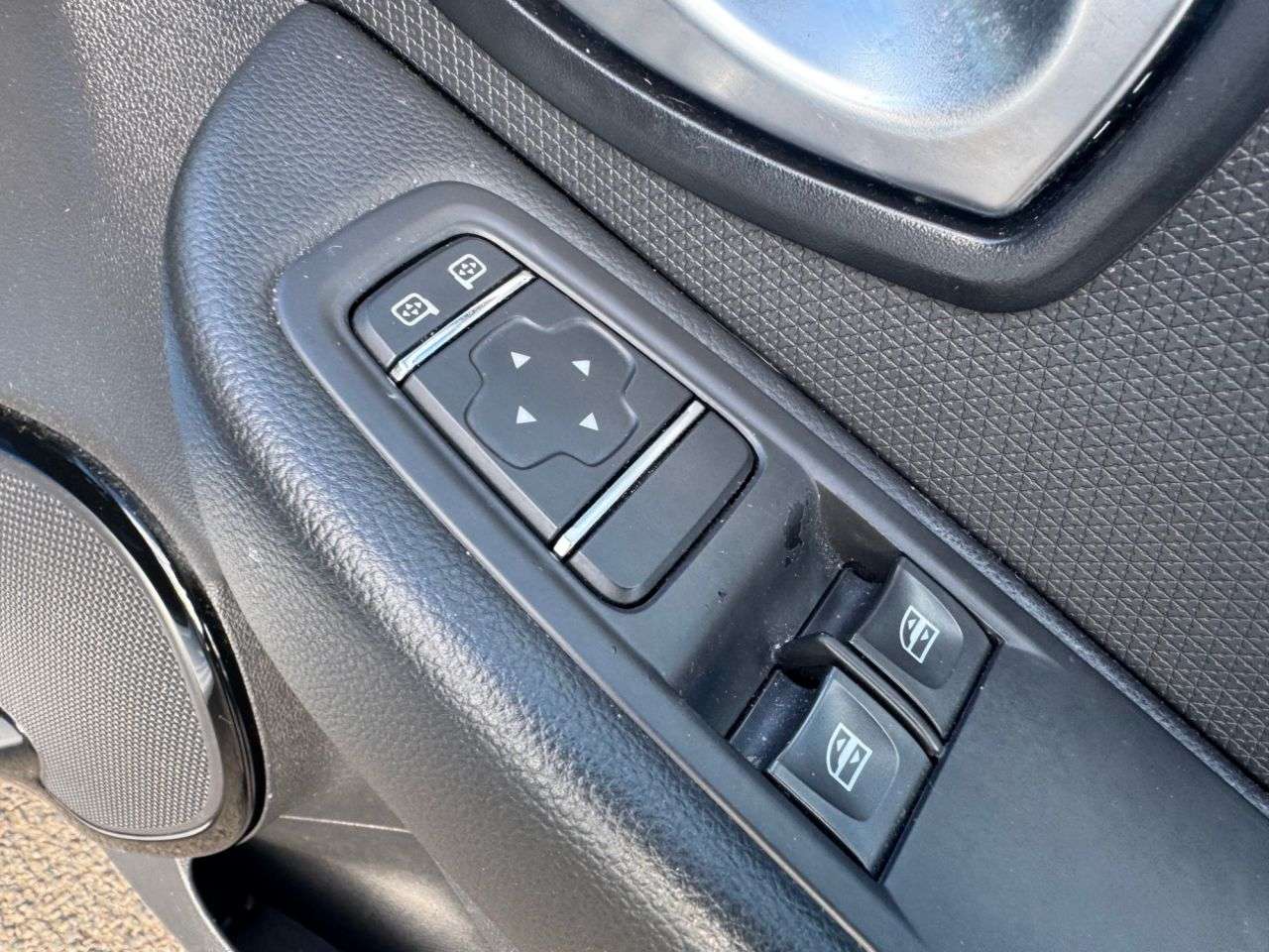 2018 RENAULT CLIO 2018 RENAULT CLIO