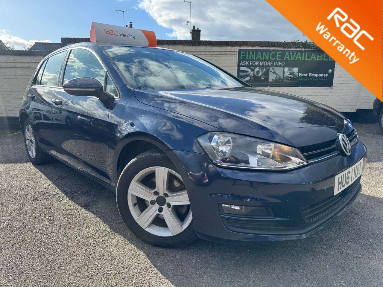 A 2015 VOLKSWAGEN GOLF 1.4 TSI BlueMotion Tech Match Hatchback 5dr Petrol Manual Euro 6 (s/s) (125 A 2015 VOLKSWAGEN GOLF 1.4 TSI BlueMotion Tech Match Hatchback 5dr Petrol Manual Euro 6 (s/s) (125