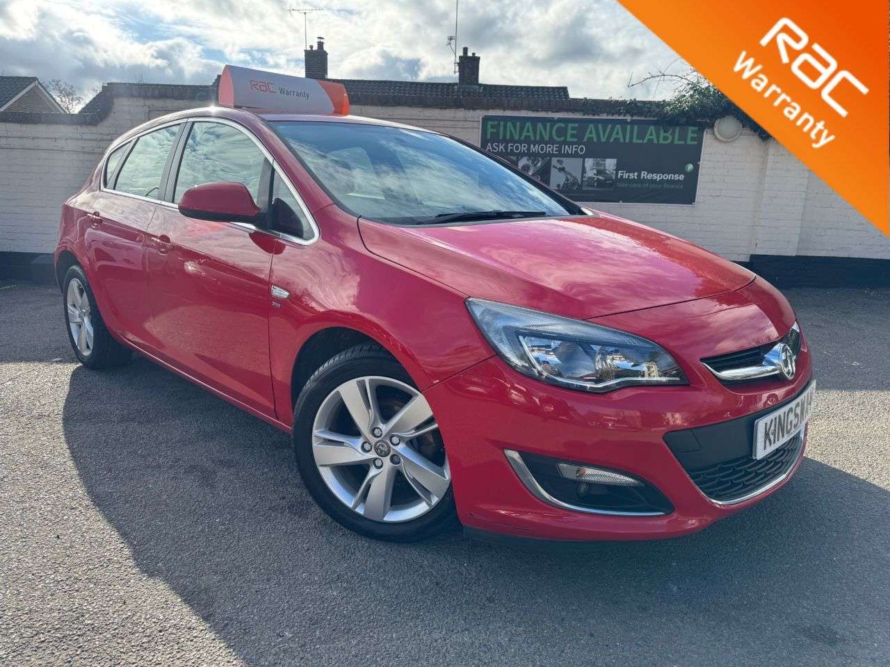 A 2015 VAUXHALL ASTRA 1.6i SRi Hatchback 5dr Petrol Manual Euro 6 (115 ps) WE WANT YOUR PART EXCH A 2015 VAUXHALL ASTRA 1.6i SRi Hatchback 5dr Petrol Manual Euro 6 (115 ps) WE WANT YOUR PART EXCH