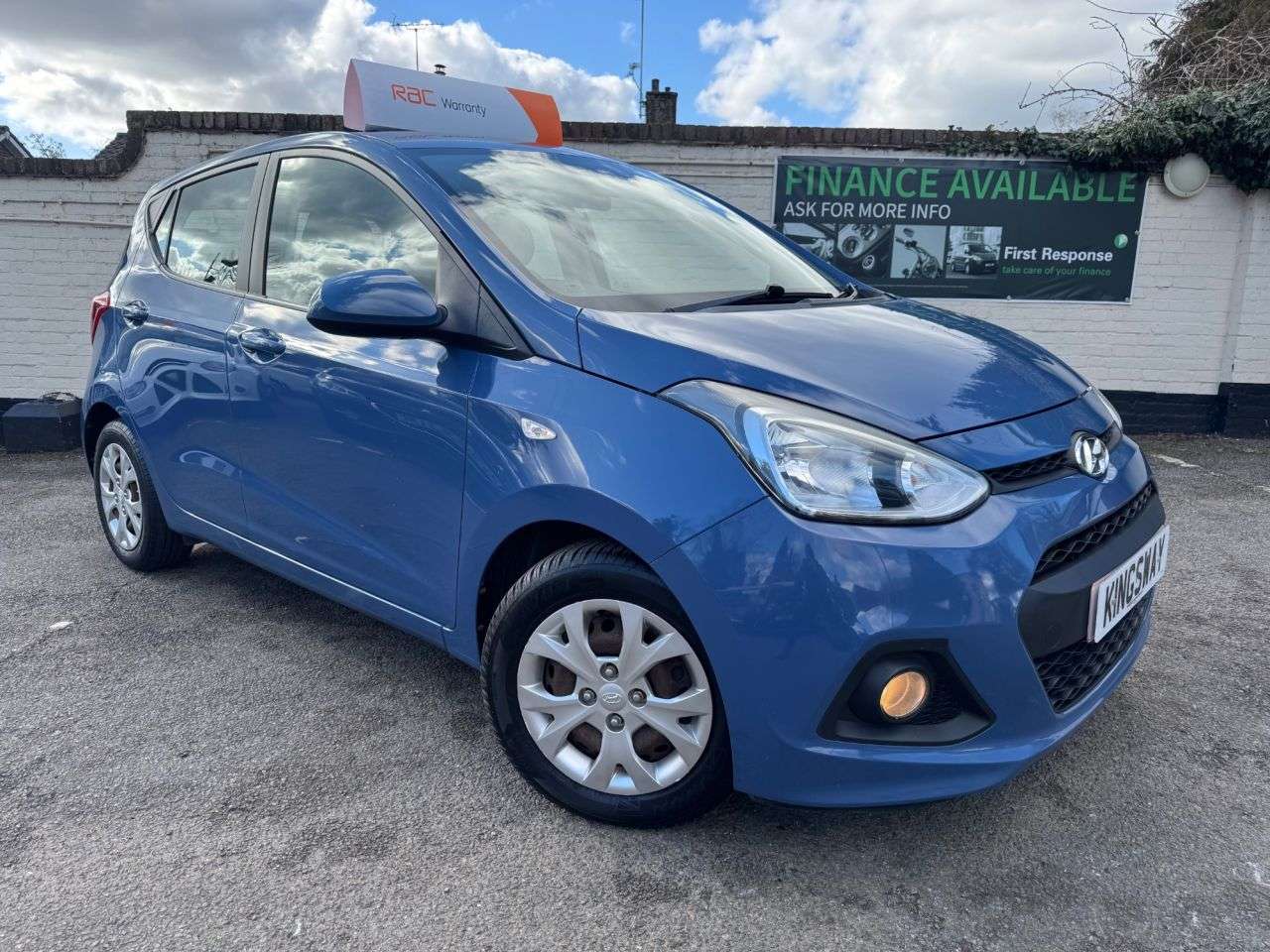 A 2016 HYUNDAI I10 SE BLUE DRIVE A 2016 HYUNDAI I10 SE BLUE DRIVE