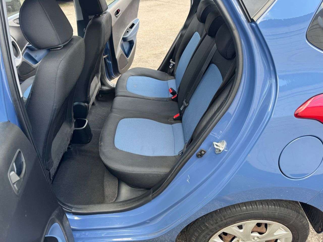 2016 HYUNDAI I10 2016 HYUNDAI I10