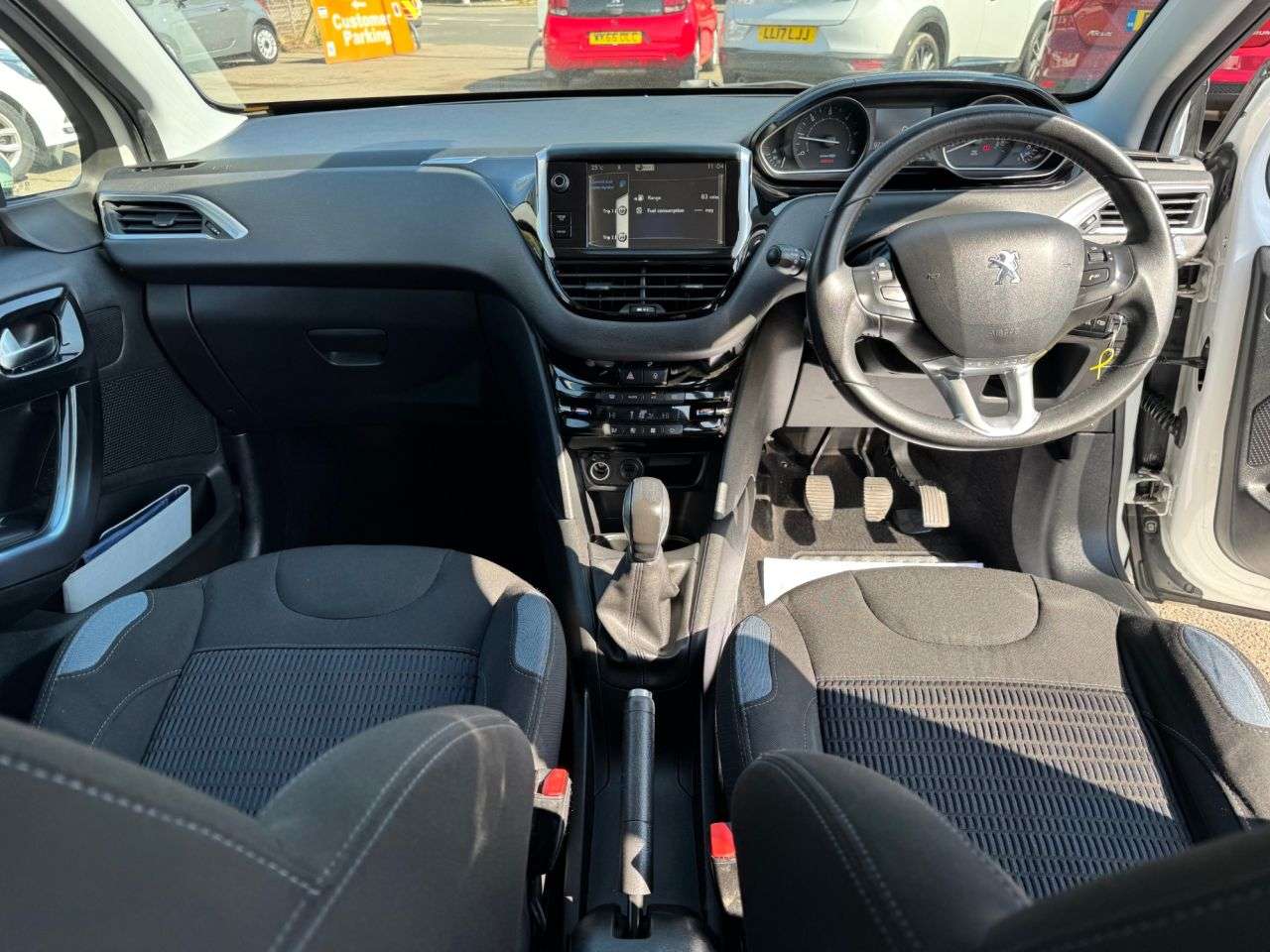 2013 PEUGEOT 208 2013 PEUGEOT 208