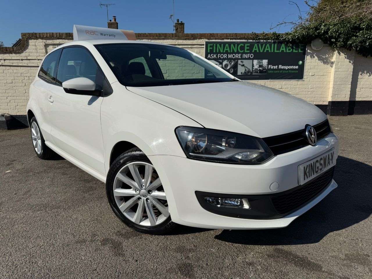A 2011 VOLKSWAGEN POLO 1.2 Match Hatchback 3dr Petrol Manual Euro 5 (60 ps) A 2011 VOLKSWAGEN POLO 1.2 Match Hatchback 3dr Petrol Manual Euro 5 (60 ps)