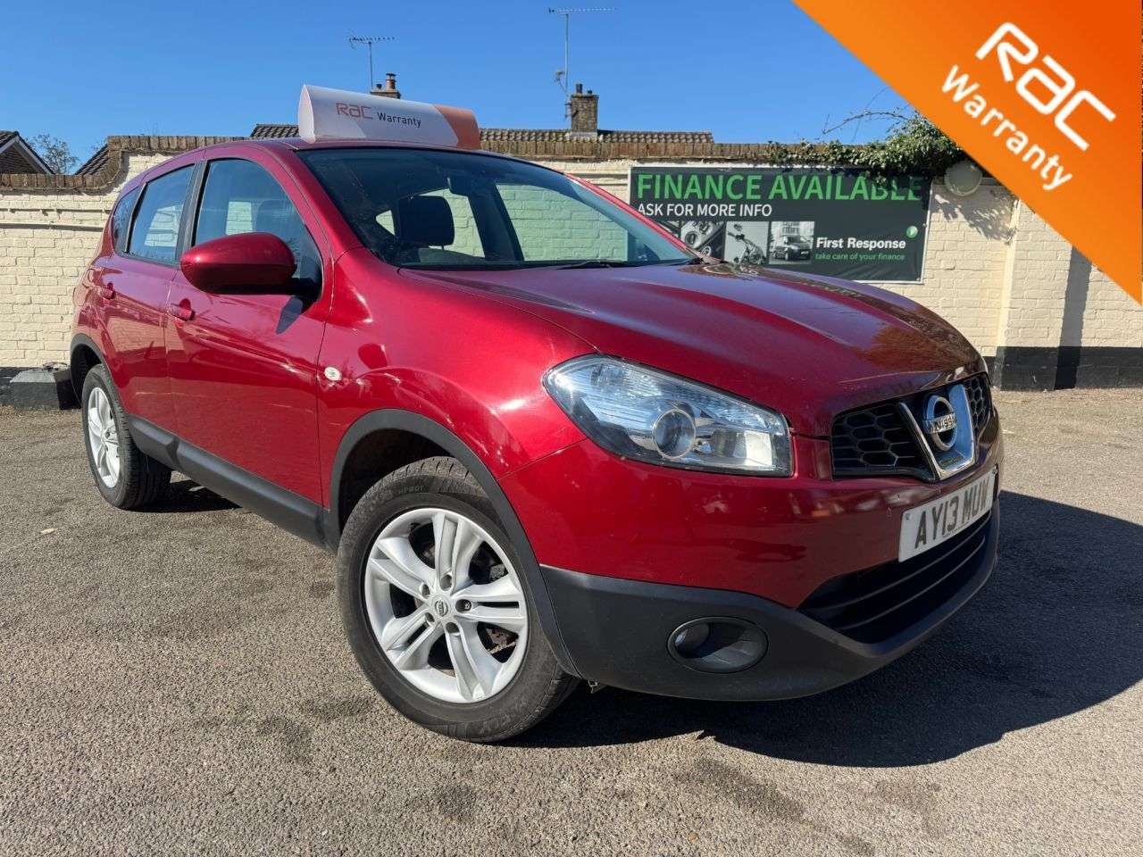 A 2013 NISSAN QASHQAI 1.5 dCi Acenta SUV 5dr Diesel Manual 2WD Euro 5 (110 ps) A 2013 NISSAN QASHQAI 1.5 dCi Acenta SUV 5dr Diesel Manual 2WD Euro 5 (110 ps)