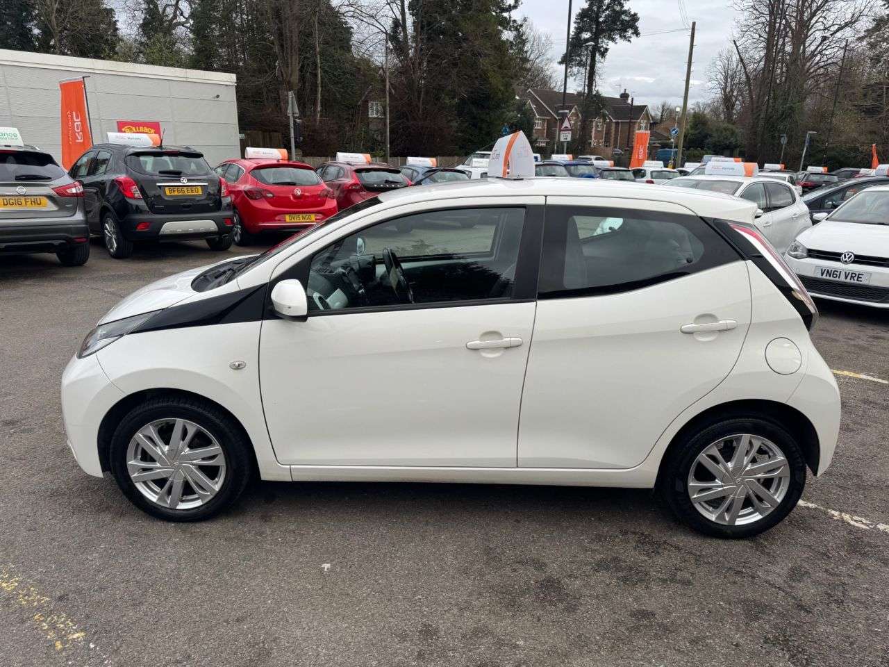2016 TOYOTA AYGO 2016 TOYOTA AYGO