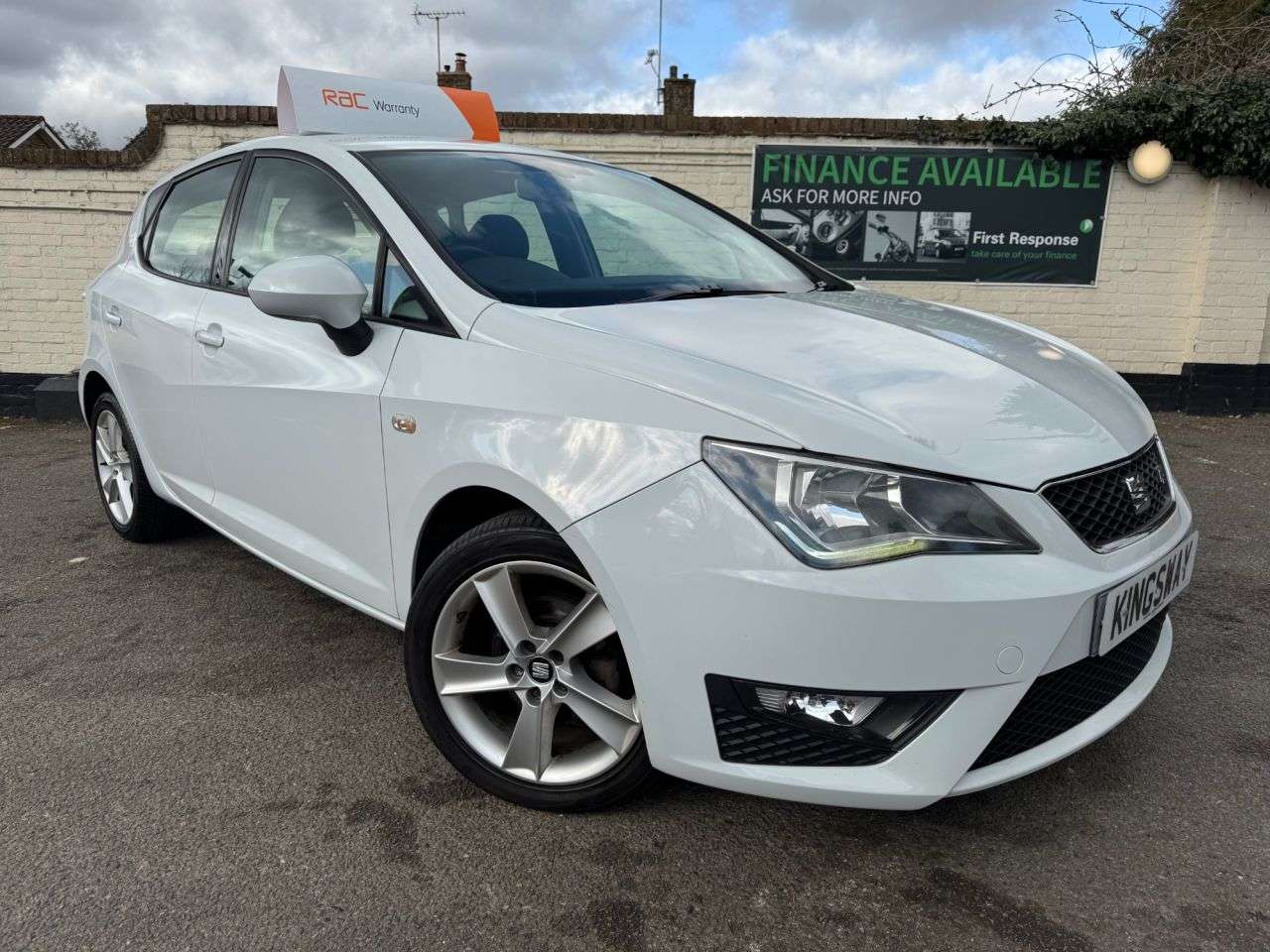 A 2017 SEAT IBIZA 1.2 TSI FR Hatchback 5dr Petrol Manual Euro 6 (90 ps) A 2017 SEAT IBIZA 1.2 TSI FR Hatchback 5dr Petrol Manual Euro 6 (90 ps)