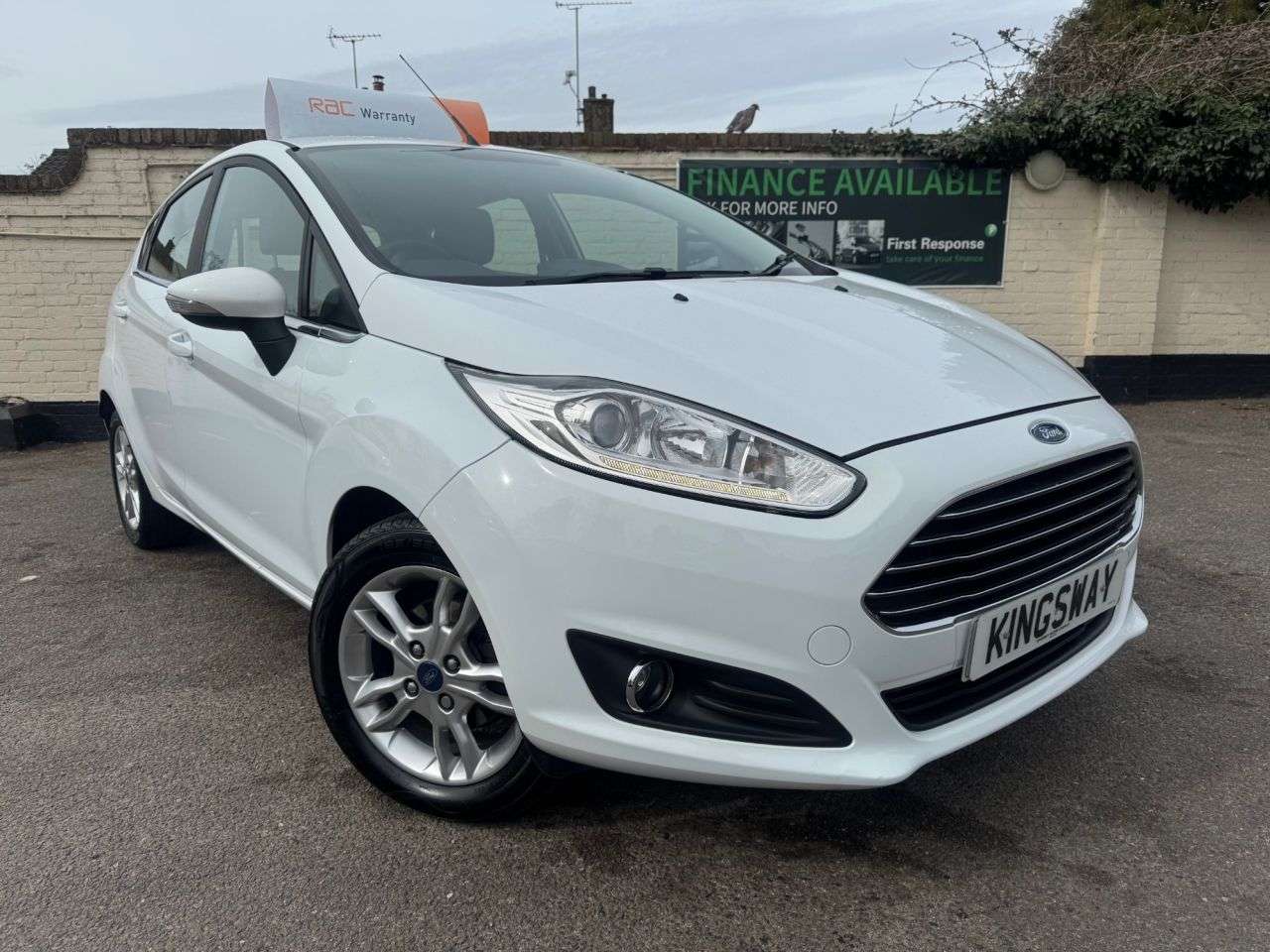 A 2017 FORD FIESTA 1.25 Zetec Hatchback 5dr Petrol Manual Euro 6 (82 ps) A 2017 FORD FIESTA 1.25 Zetec Hatchback 5dr Petrol Manual Euro 6 (82 ps)