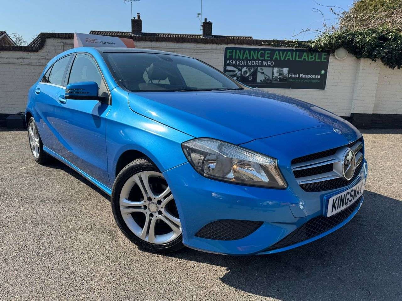 A 2015 MERCEDES-BENZ A-CLASS 1.5 A180 CDI Sport Edition Hatchback 5dr Diesel Manual Euro 6 (s/s) (109 ps A 2015 MERCEDES-BENZ A-CLASS 1.5 A180 CDI Sport Edition Hatchback 5dr Diesel Manual Euro 6 (s/s) (109 ps