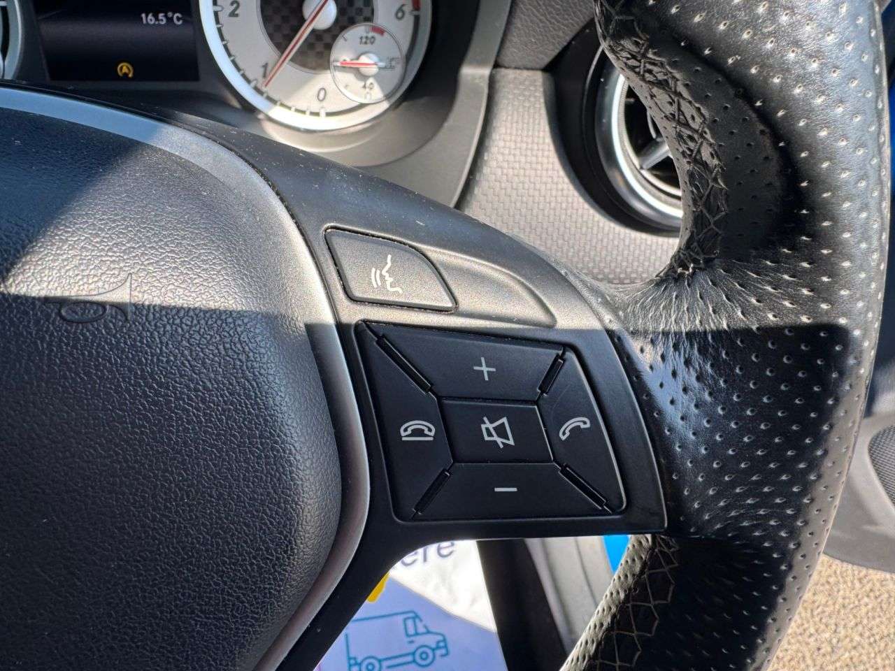 2015 MERCEDES-BENZ A-CLASS 2015 MERCEDES-BENZ A-CLASS