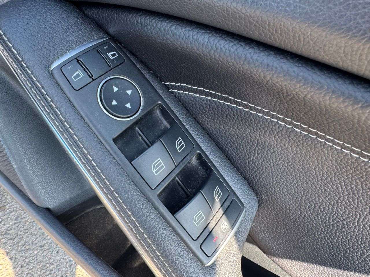 2015 MERCEDES-BENZ A-CLASS 2015 MERCEDES-BENZ A-CLASS