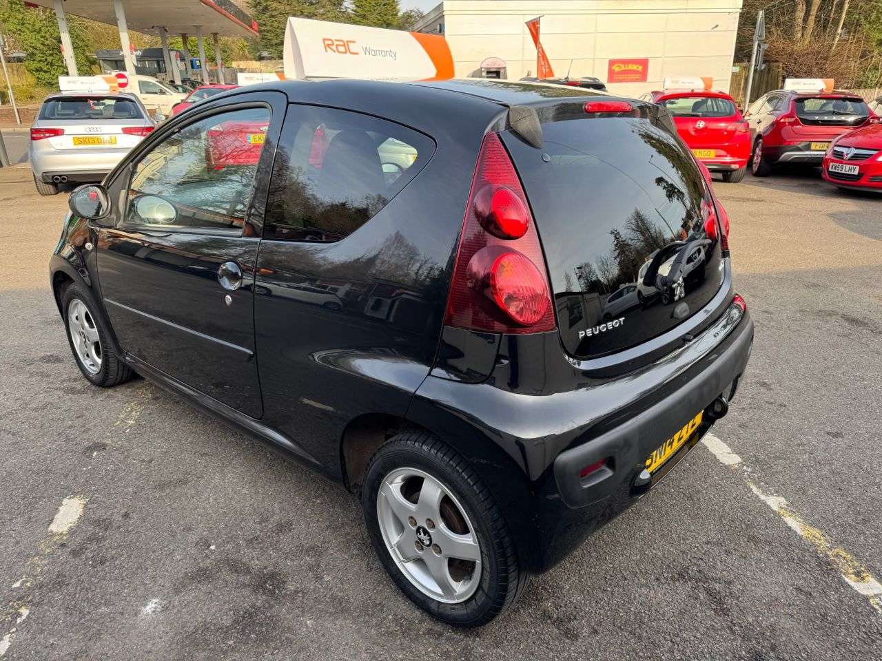 2014 PEUGEOT 107 2014 PEUGEOT 107