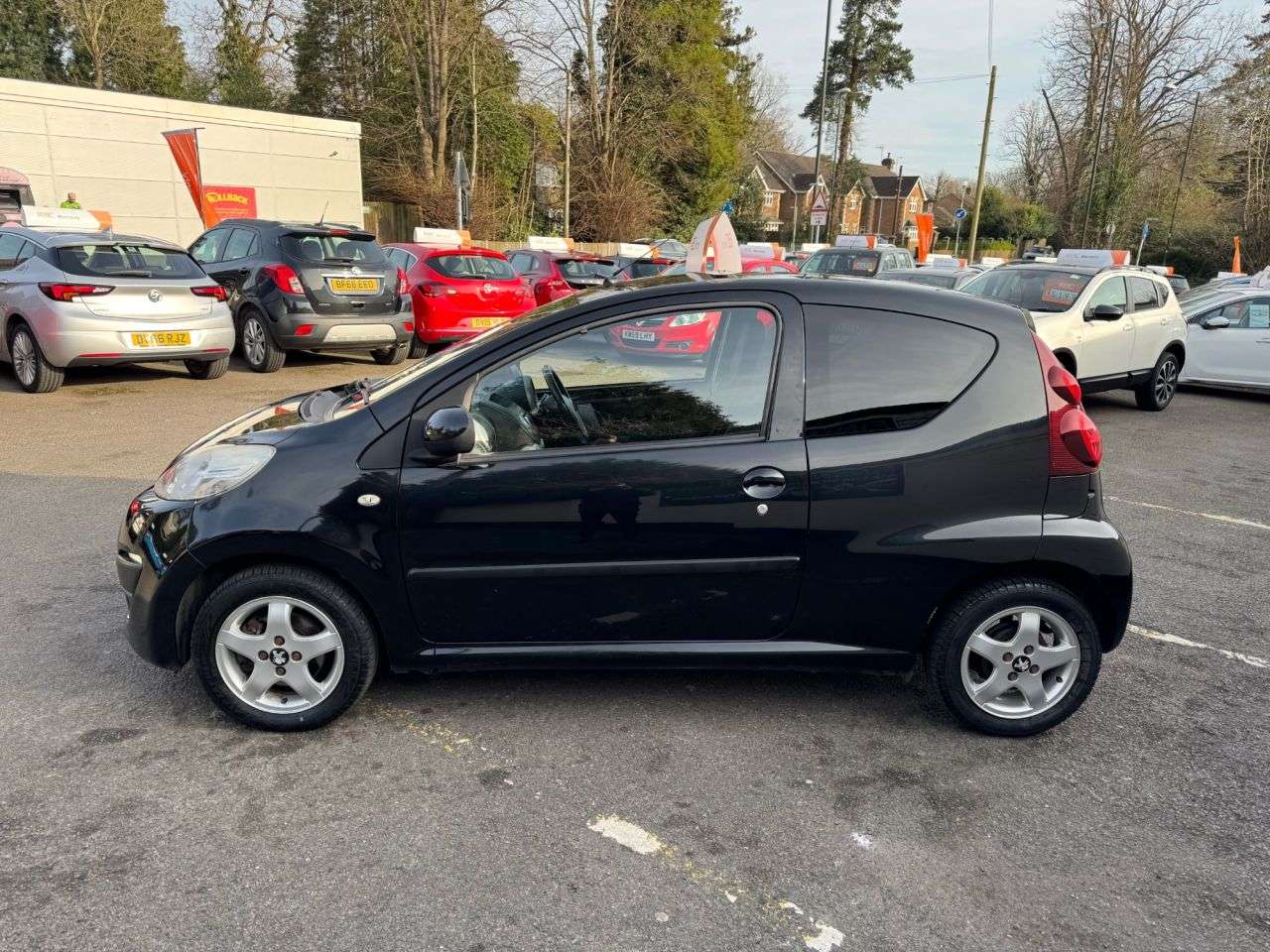 2014 PEUGEOT 107 2014 PEUGEOT 107