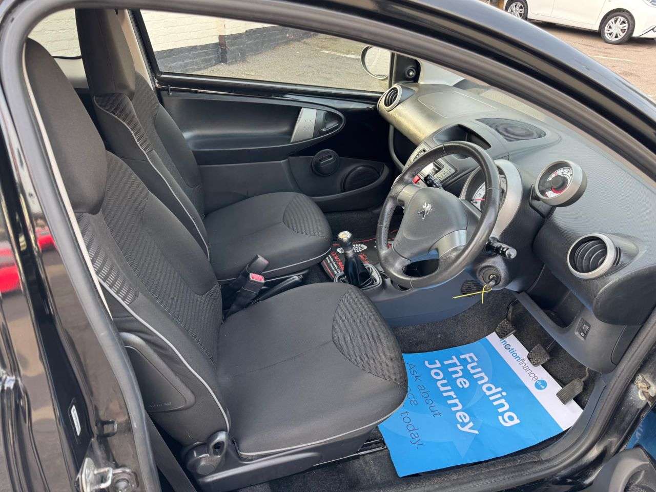 2014 PEUGEOT 107 2014 PEUGEOT 107