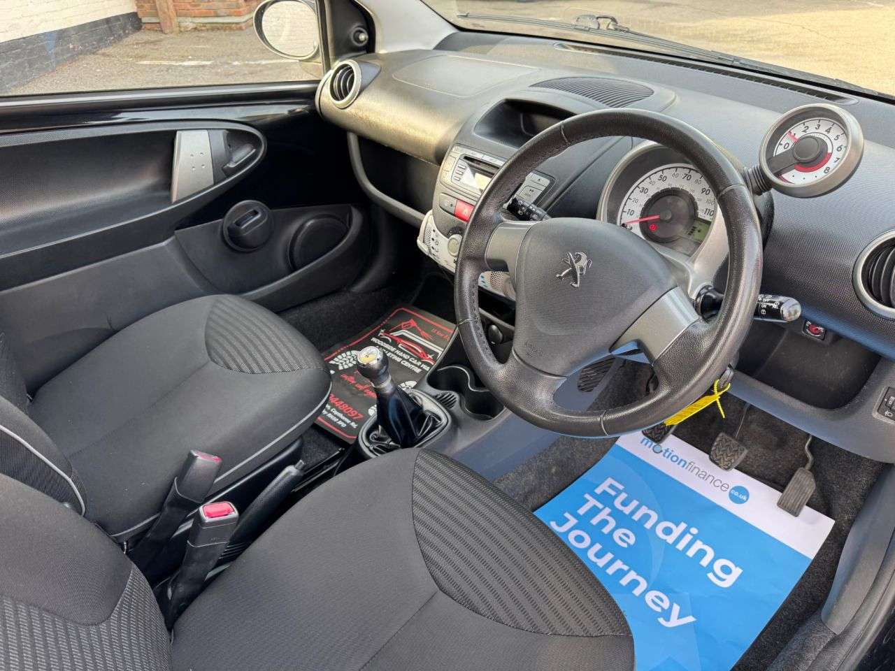 2014 PEUGEOT 107 2014 PEUGEOT 107