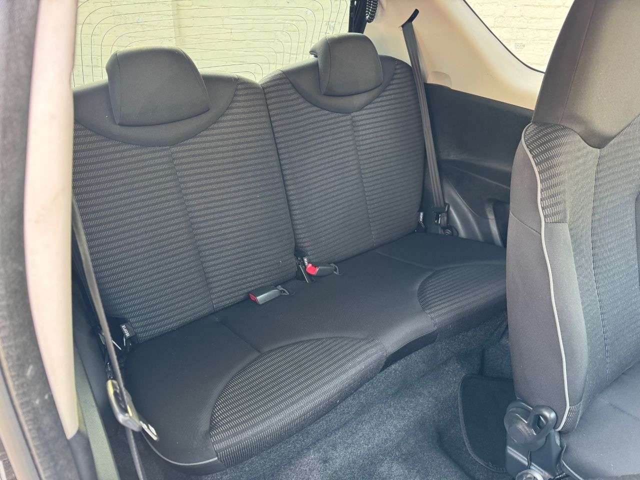 2014 PEUGEOT 107 2014 PEUGEOT 107