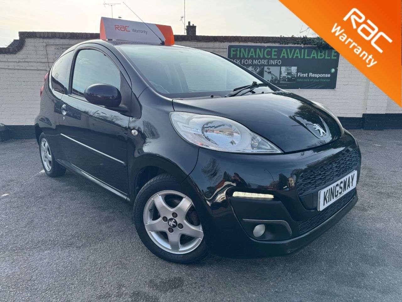 A 2014 PEUGEOT 107 1.0 12V Allure Hatchback 3dr Petrol Manual Euro 5 (68 ps) A 2014 PEUGEOT 107 1.0 12V Allure Hatchback 3dr Petrol Manual Euro 5 (68 ps)