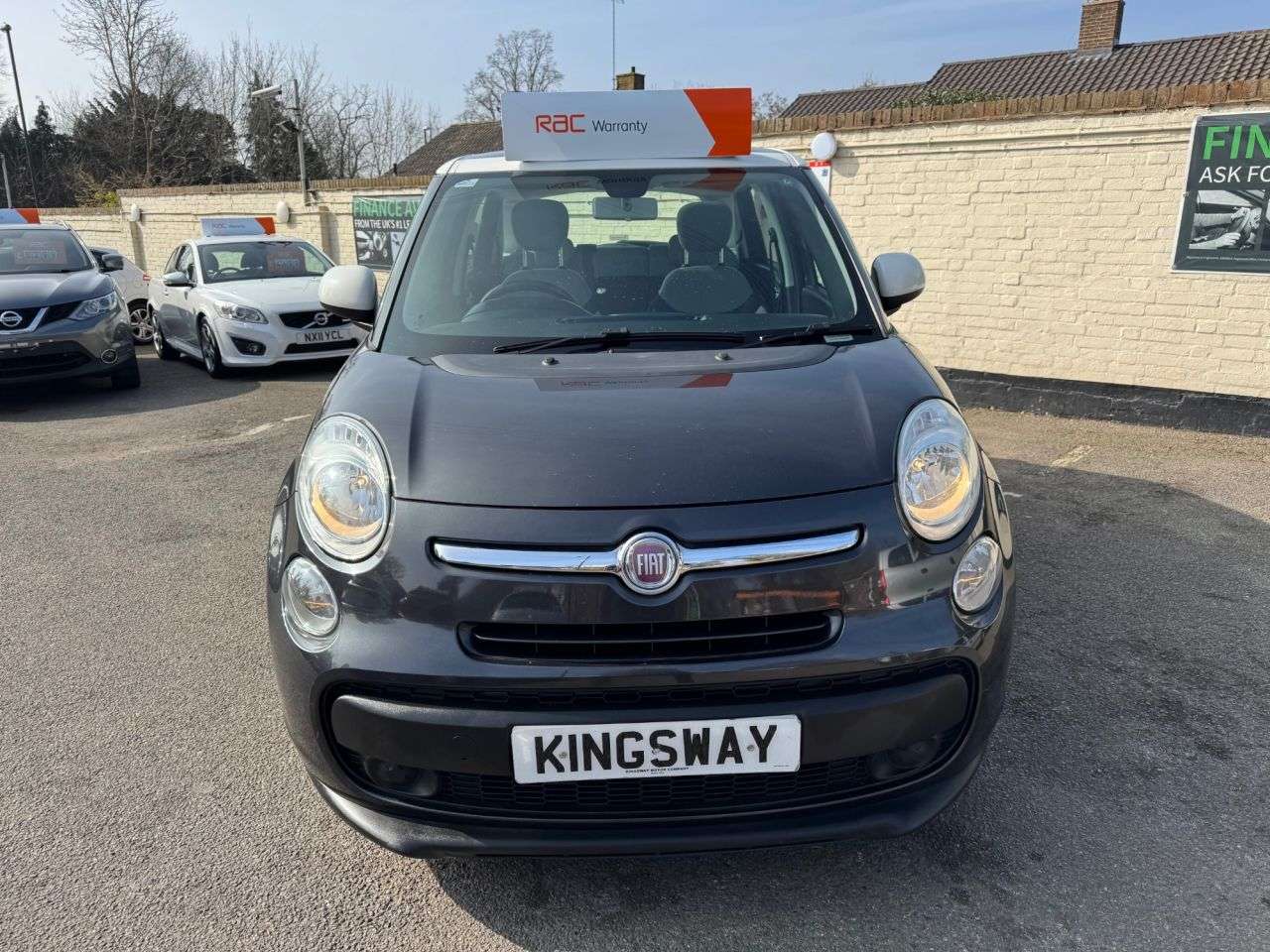 A 2013 FIAT 500L 1.6 MultiJet Pop Star MPV 5dr Diesel Manual Euro 5 (s/s) (105 bhp) A 2013 FIAT 500L 1.6 MultiJet Pop Star MPV 5dr Diesel Manual Euro 5 (s/s) (105 bhp)