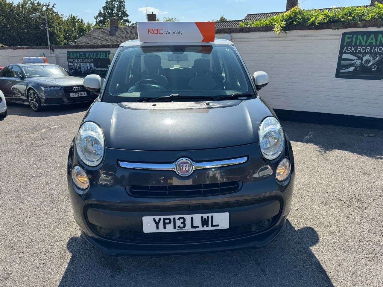 A 2013 FIAT 500L 1.6 MultiJet Pop Star MPV 5dr Diesel Manual Euro 5 (s/s) (105 bhp) A 2013 FIAT 500L 1.6 MultiJet Pop Star MPV 5dr Diesel Manual Euro 5 (s/s) (105 bhp)