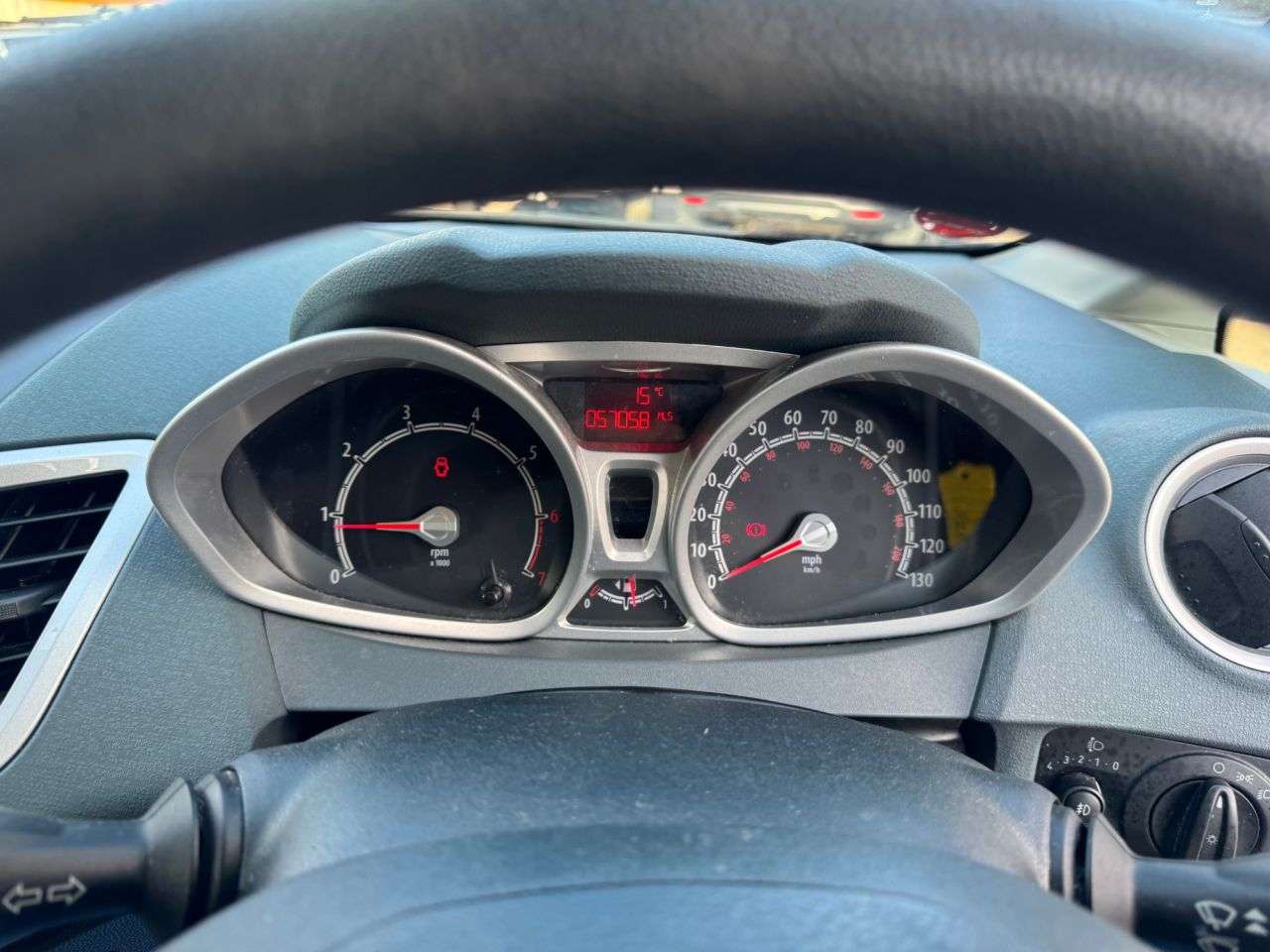 2011 FORD FIESTA 2011 FORD FIESTA