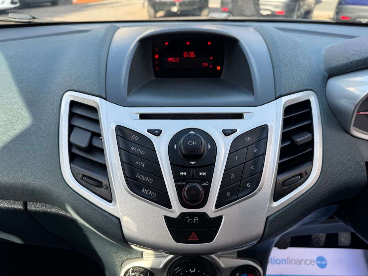 2011 FORD FIESTA 2011 FORD FIESTA