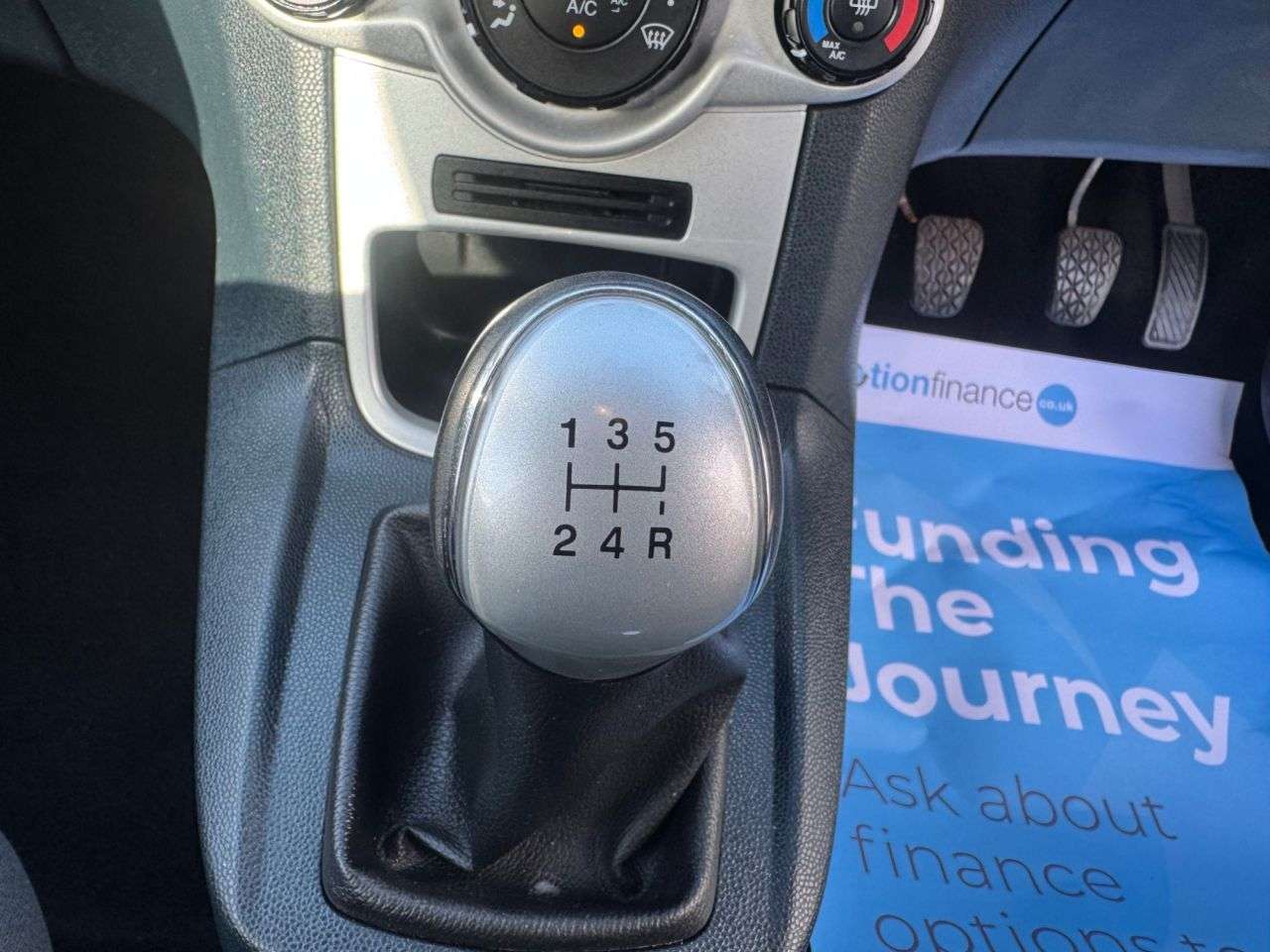 2011 FORD FIESTA 2011 FORD FIESTA