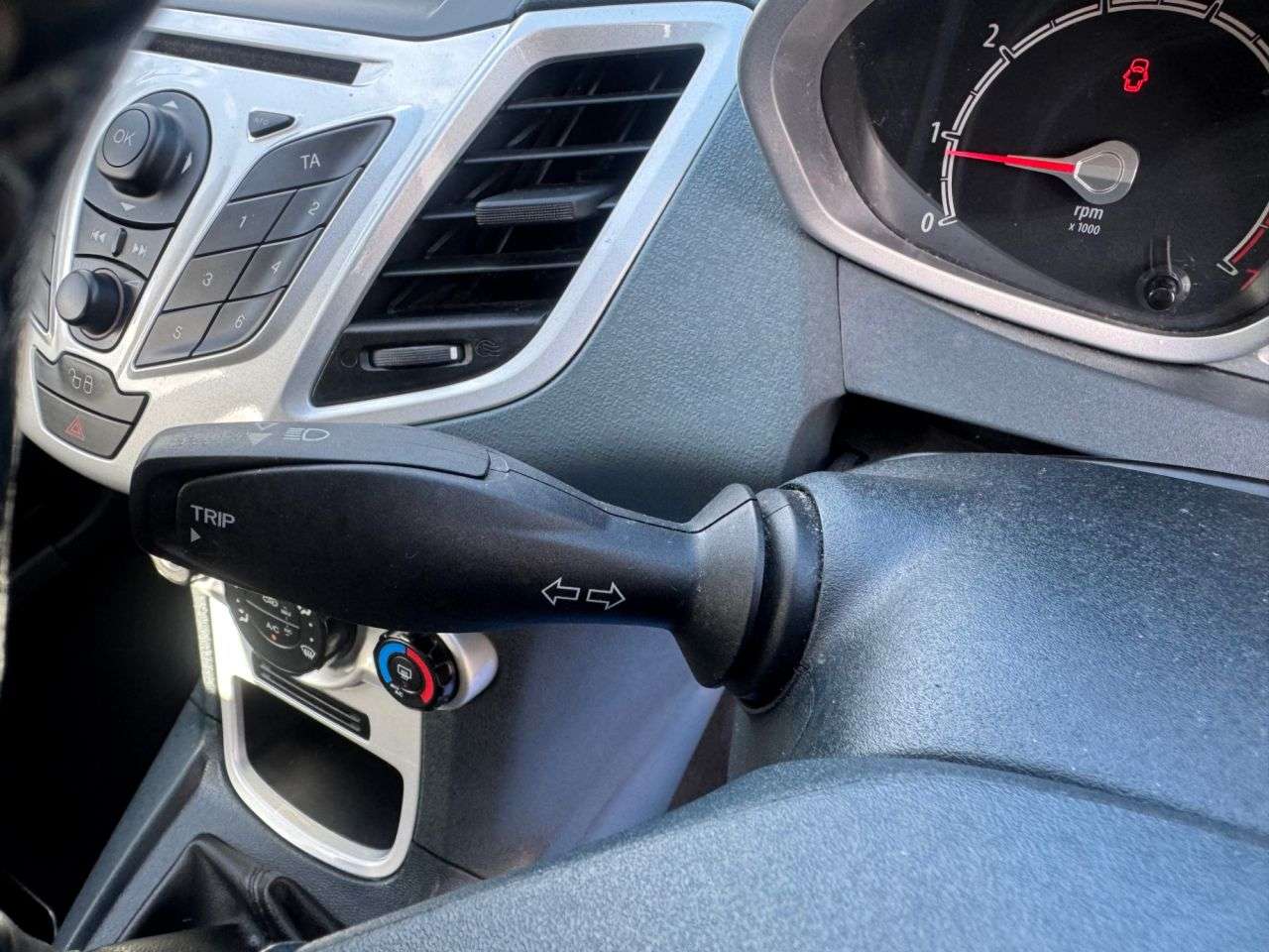 2011 FORD FIESTA 2011 FORD FIESTA