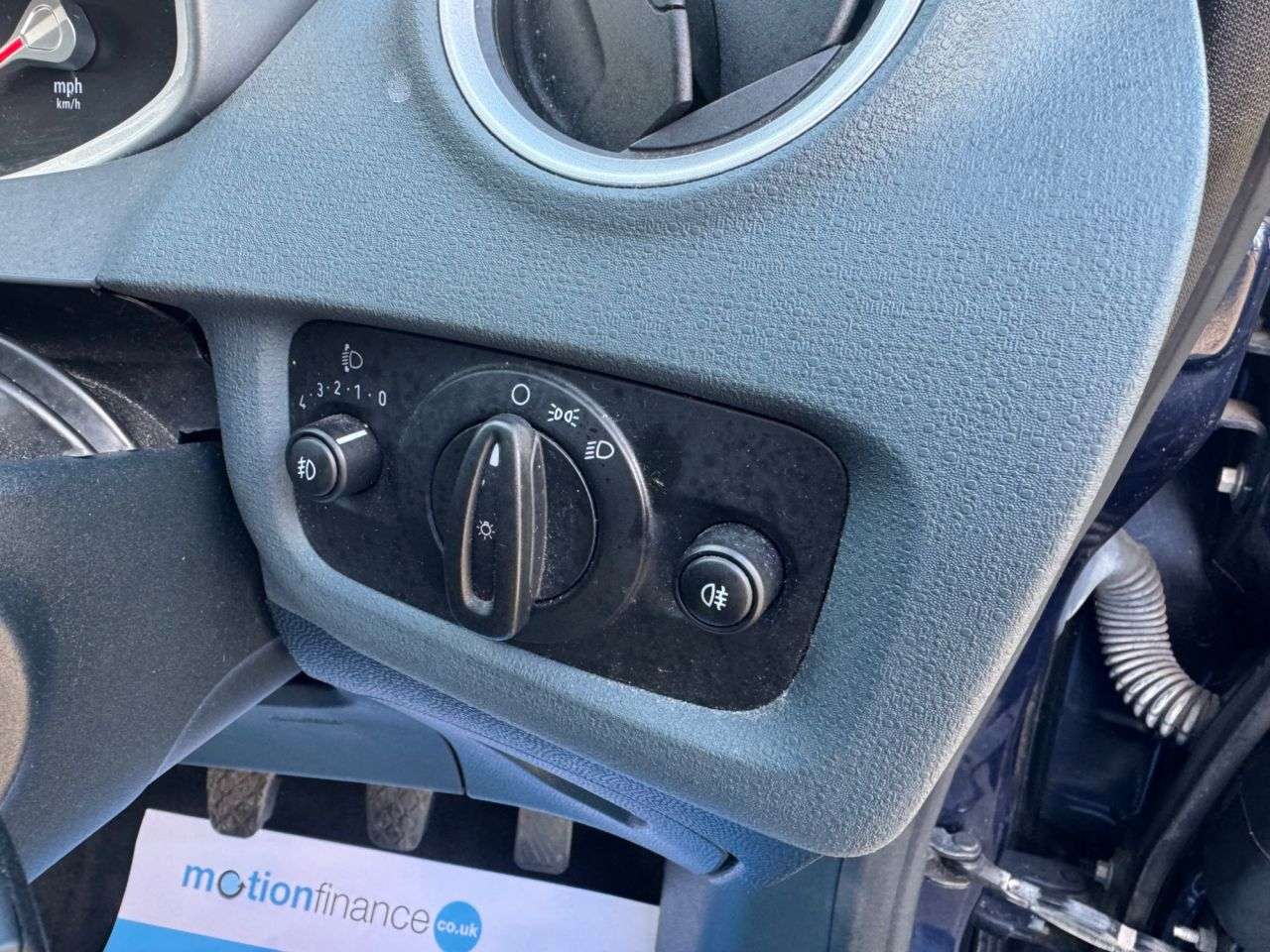 2011 FORD FIESTA 2011 FORD FIESTA