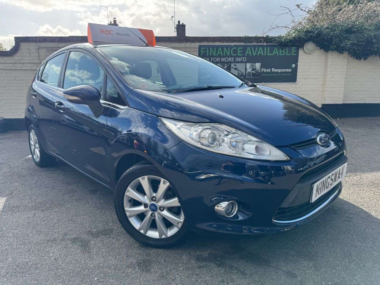 A 2011 FORD FIESTA 1.4 Zetec Hatchback 5dr Petrol Manual (133 g/km, 94 bhp) 6 MONTHS RAC WARRA A 2011 FORD FIESTA 1.4 Zetec Hatchback 5dr Petrol Manual (133 g/km, 94 bhp) 6 MONTHS RAC WARRA