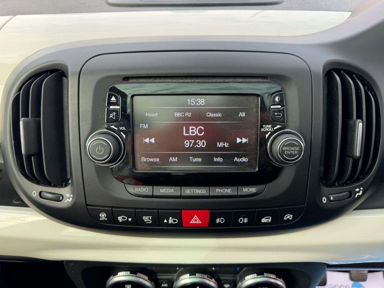 2014 FIAT 500L 2014 FIAT 500L